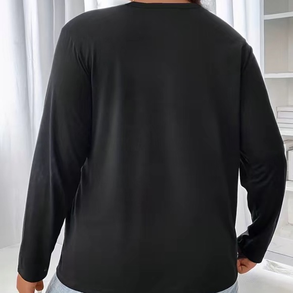 Nightmare Before Christmas T-Shirt - Picture 3 of 5